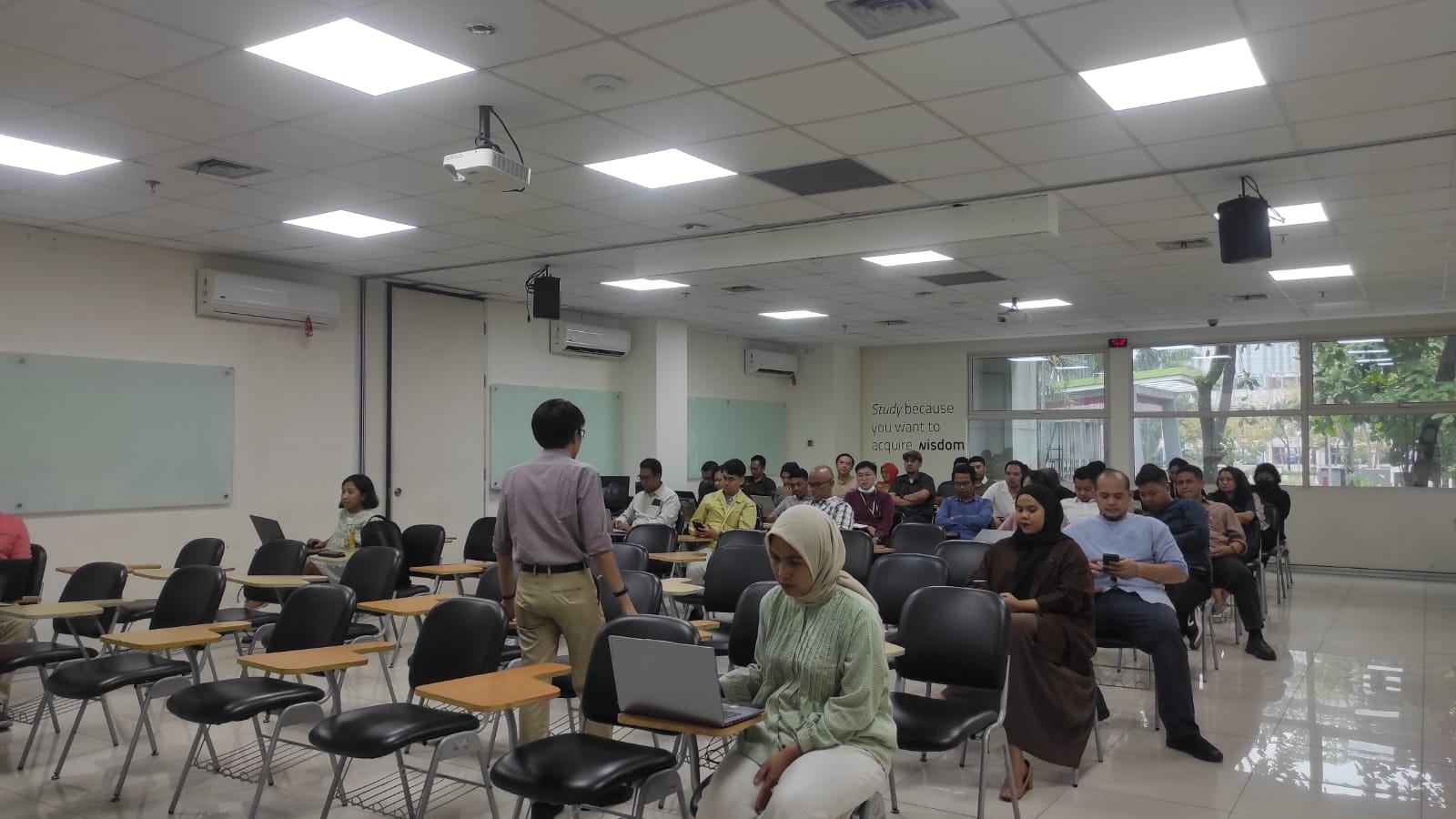 WhatsApp Image 2025-11-27 at 15.50.47 (1)